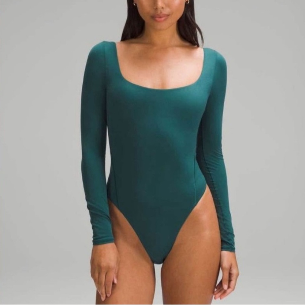 Lululemon wundermost nulu long sleeve bodysuit size L teal